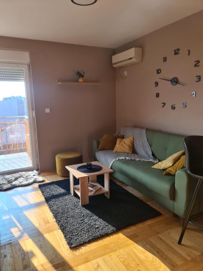 Apartman *Joy* Όσιγιεκ Εξωτερικό φωτογραφία